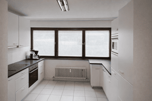 Grüne Aussichten: Großzügige 4 Zimmer mit Sonnenbalkon – 70597 Stuttgart – Vorschaubild 8