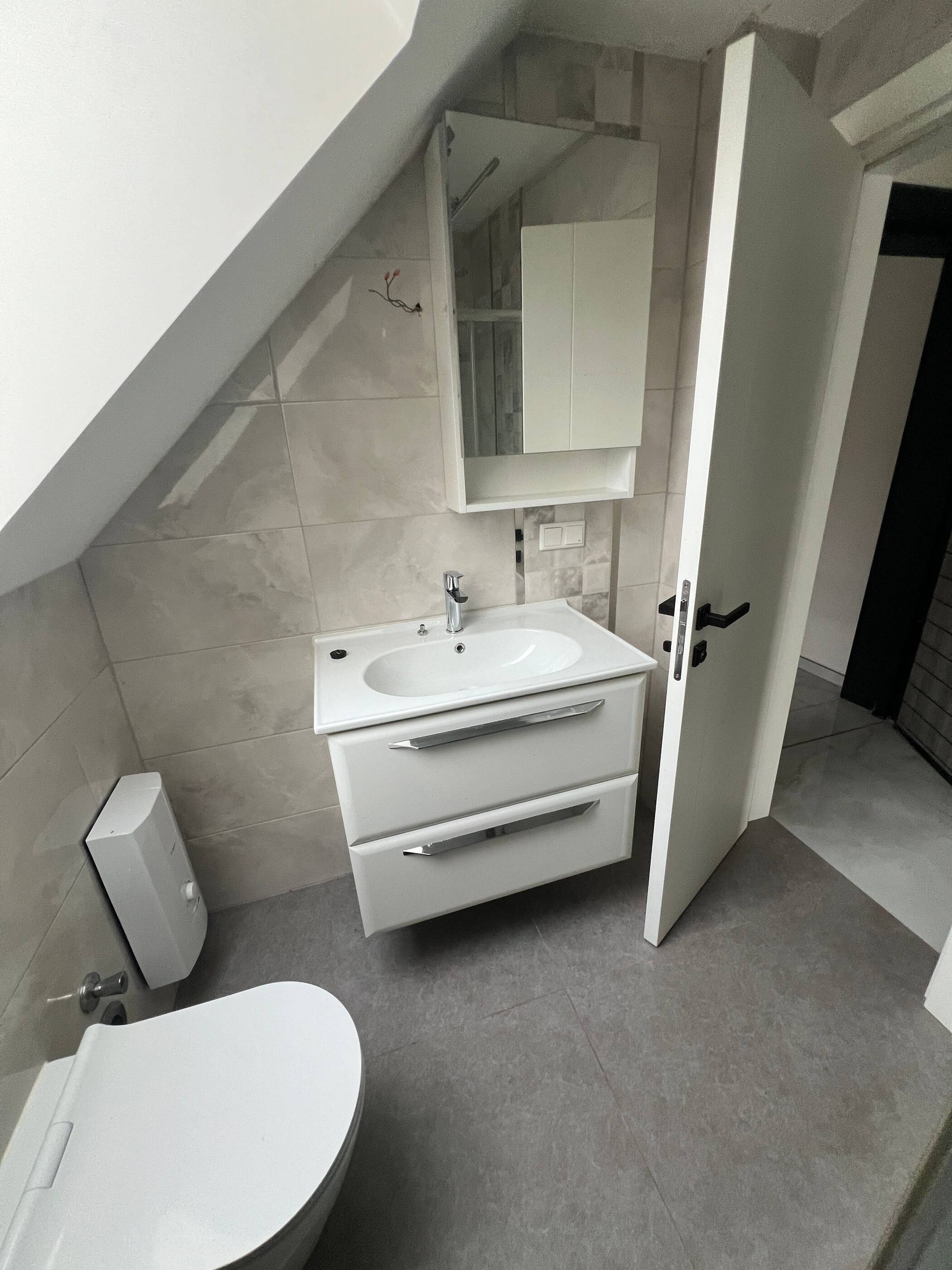 2 Zimmer Dachgeschoss-Wohnung – Nürnberg – Vorschaubild 7