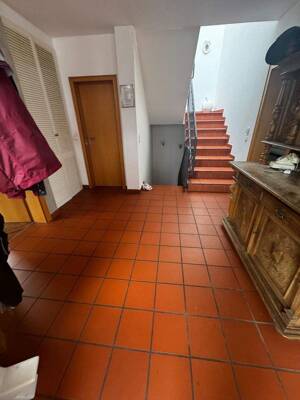 Die Einliegerwohnung zahlt mit: Familienhaus in absolut ruhiger Lage, wo Kinder noch draußen spielen können, großes Grundstück – 33104 Paderborn – Vorschaubild 5