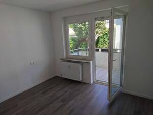 4-Zi.-Wohnung Erstbezug nach Renovierung, Neue Küche & Balkon – 72461 Albstadt – Vorschaubild 2