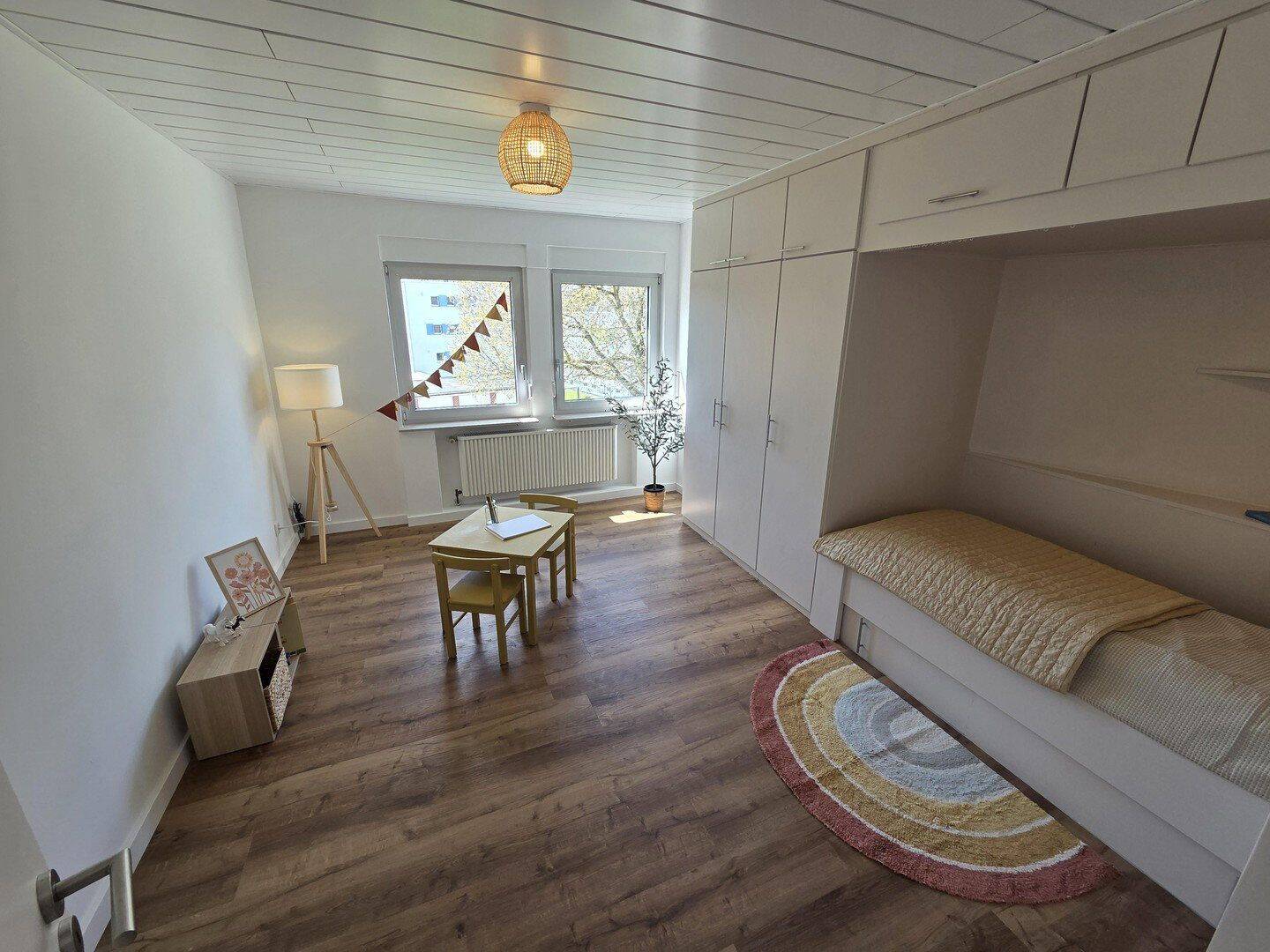 Lichtdurchflutete 4-Zimmer Wohnung mit modernem Flair in MG-Eicken - bezugsfertig & provisionsfrei – Mönchengladbach – Vorschaubild 3