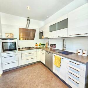 Über Frankfurts Dächern: 4-Zimmer-ETW mit Skylineblick, Balkon & Einbauküche - provisionsfrei – 60388 Frankfurt am Main – Vorschaubild 5