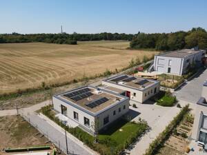 BUNGALOW MIT 44 m² WOHNBEREICH. EBENERDIGER LUXUS AM FELD. - kurze Wege, schnelle Daten - HAUS 76 – 51145 Köln – Vorschaubild 3