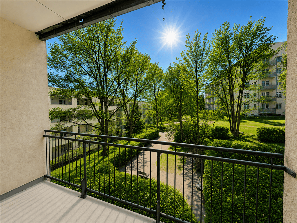 WOHNEN in UNI-Nähe -- WG -- 3-Zi. & Balkon !