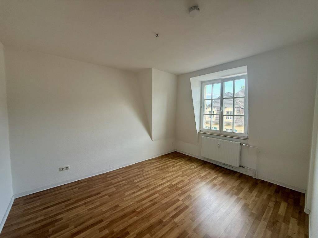 Gemültiche Dachgeschosswohnung mit Balkon in ruhiger Lage – Duisburg – Vorschaubild 3