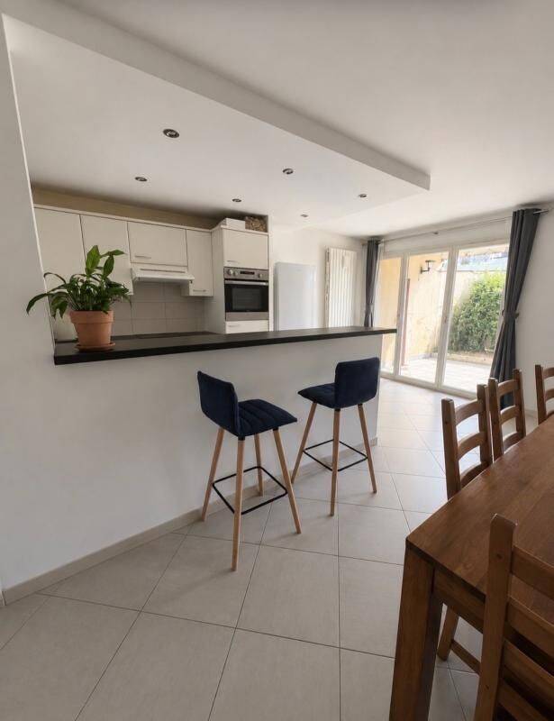 Appartement 3 pièces 73 m² · à Saint-Égrève · 73 m² · 980 €/mois