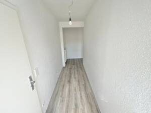 Frisch renovierte 4-Zimmer-Wohnung mit Balkon und Gäste-WC! – 45327 Essen – Vorschaubild 3