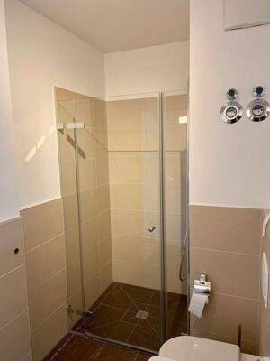 Ruhig und doch zentral! Möblierte 1-Zimmer-Wohnung in Zentrumsnähe – 91052 Erlangen – Vorschaubild 5