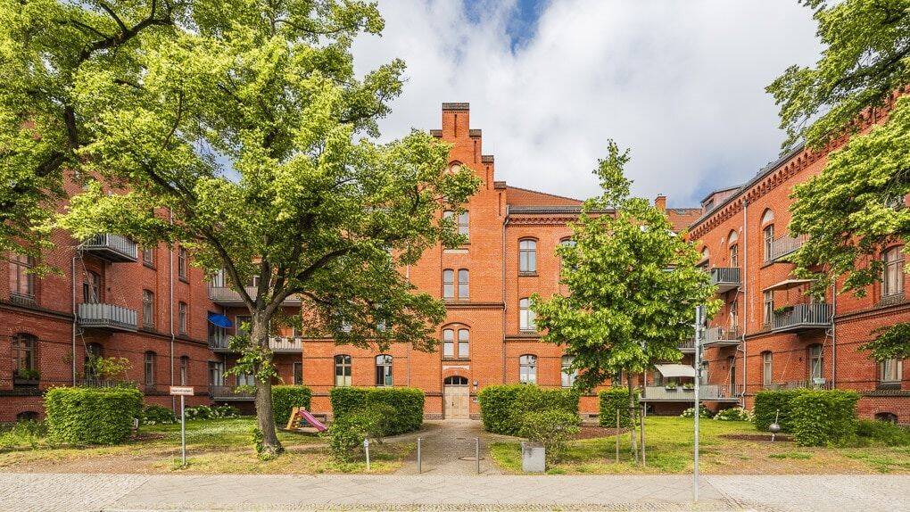 Stilvolle Altbauwohnung auf 108 m² Wohnfläche mit zwei Balkonen für Eigennutzer oder Anleger – Potsdam – Vorschaubild 4
