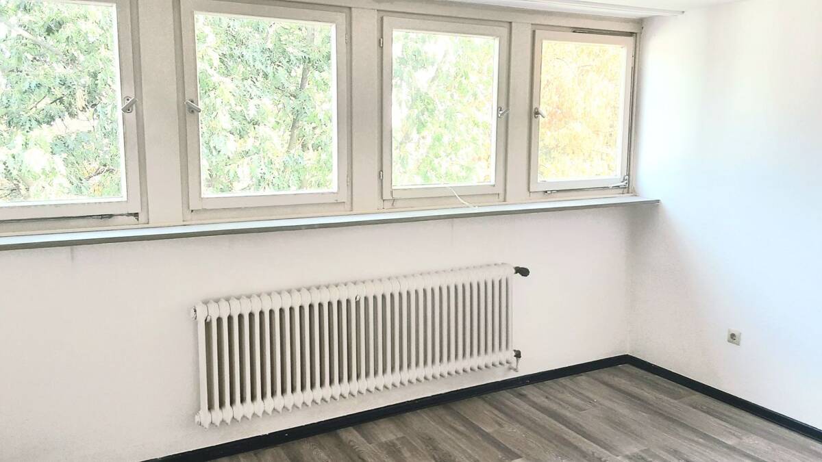 Helle Dachgeschosswohnung in Neuss City – 41460 Neuss – Bild 1 von 8