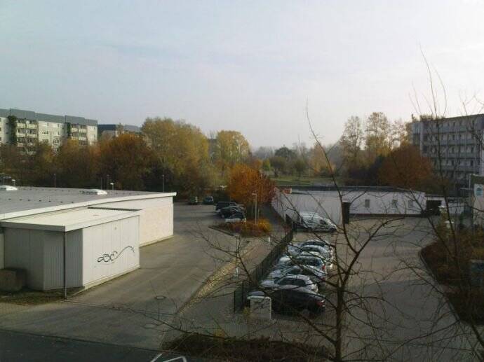Helle Nichtraucher-Etagenwohnung in sehr guter Stadtlage mit Einbauküche, Stellplatz und zwei Kellerräumen! – Neubrandenburg – Vorschaubild 7