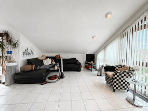 Großzügiger Wohntraum! Interessante 3,5 Zimmer-Wohnung mit 2 Balkonen, Dachterrasse und Stellplatz! – 72631 Aichtal – Vorschaubild 5