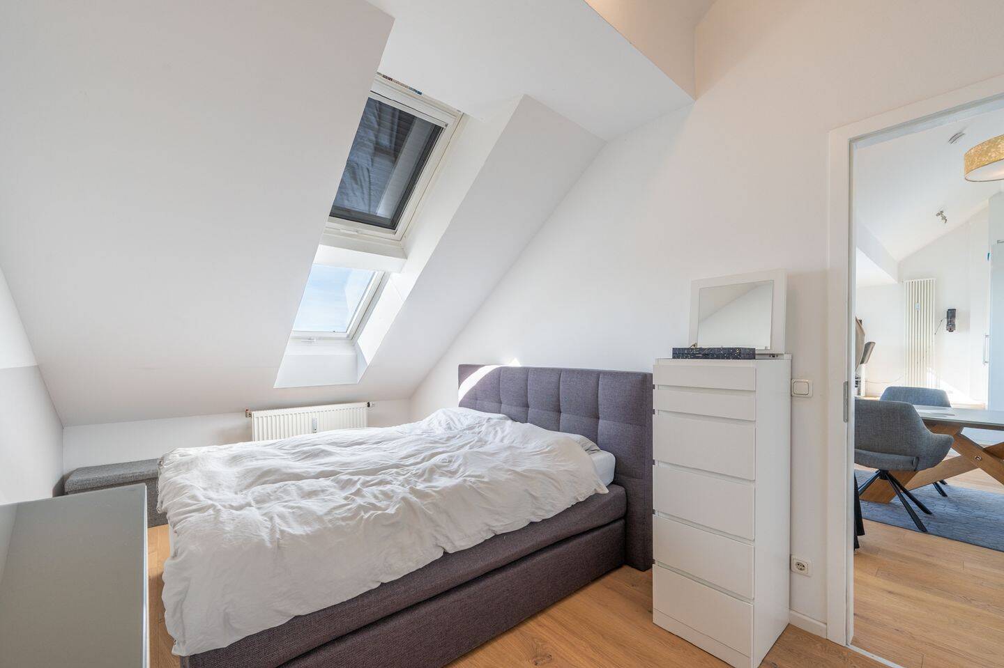 Aigner - Lichtdurchflutete 2-Zimmer-Dachgeschosswohnung mit sonnigem Balkon in Laim – München – Vorschaubild 7