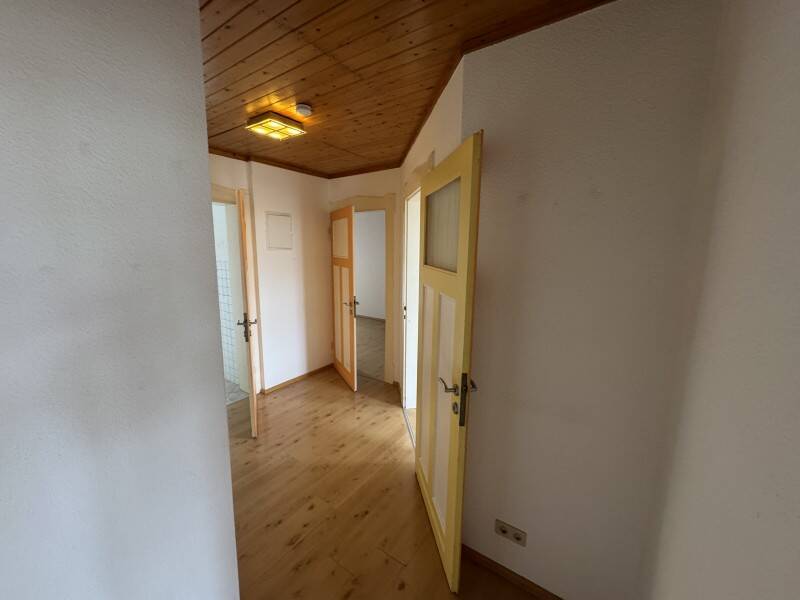 Stark! Vierfamilienhaus mit Potenzial!!! – Plauen – Vorschaubild 8