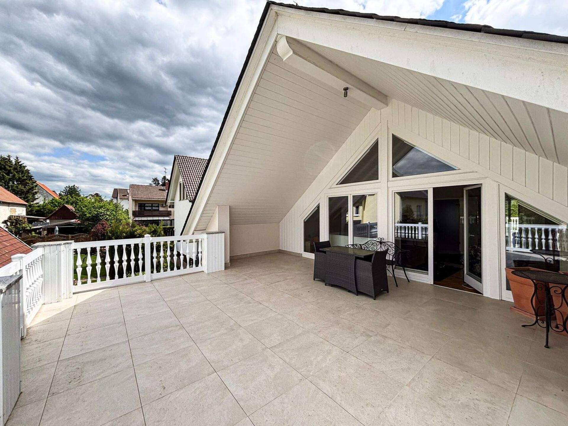 Haus in 65199 Wiesbaden mit 252,45 m² kaufen