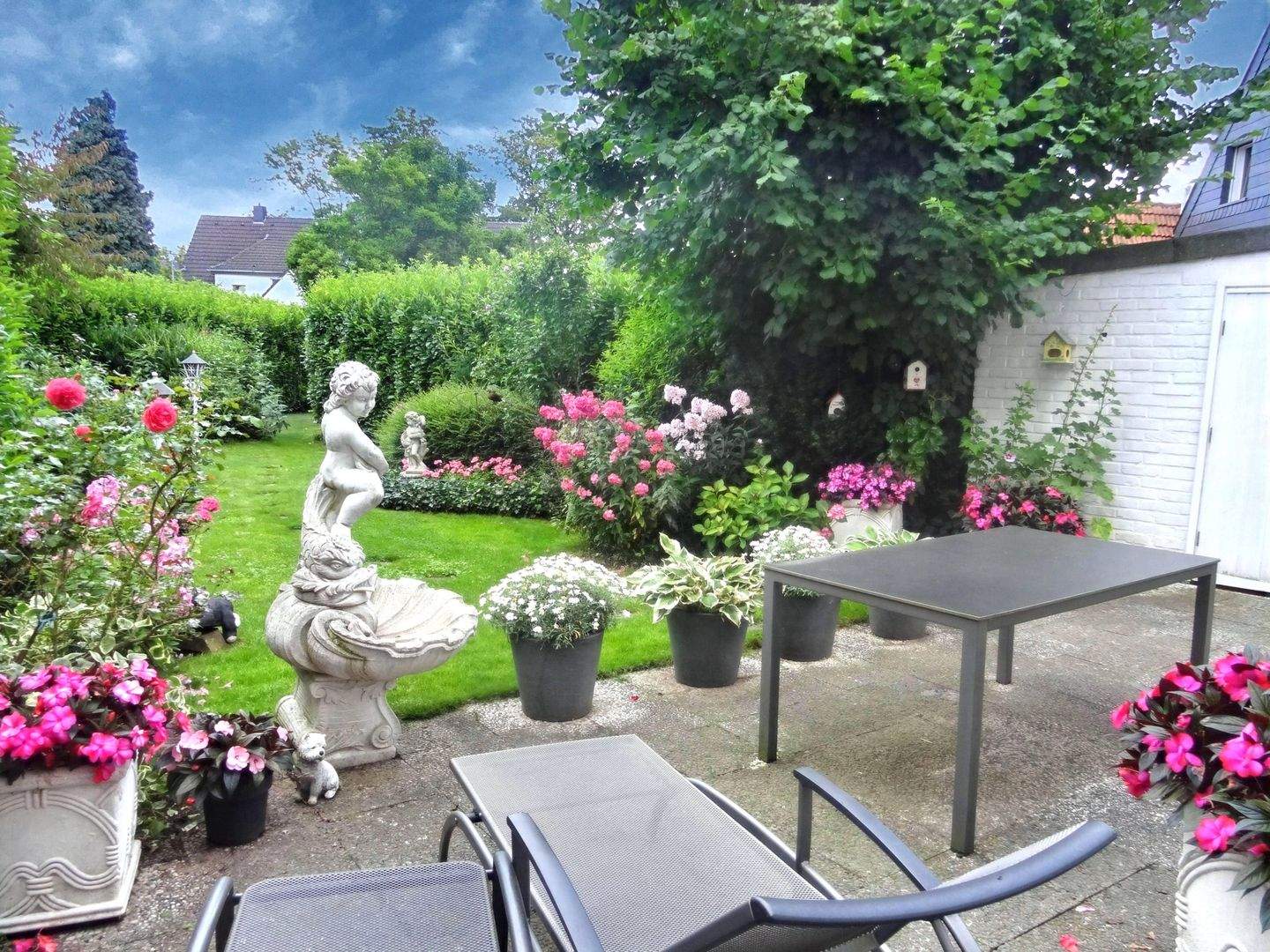 Haus im Dornröschenschlaf: Heimwerker-Traum! – Duisburg – Bild 1 von 6