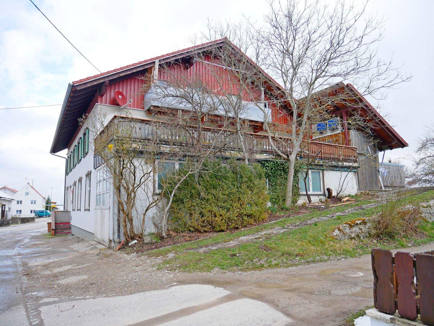 2-Familienhaus mit großen Gewerberäumen westlich von Kaufbeuren im schönen Ostallgäu – Eggenthal – Vorschaubild 2