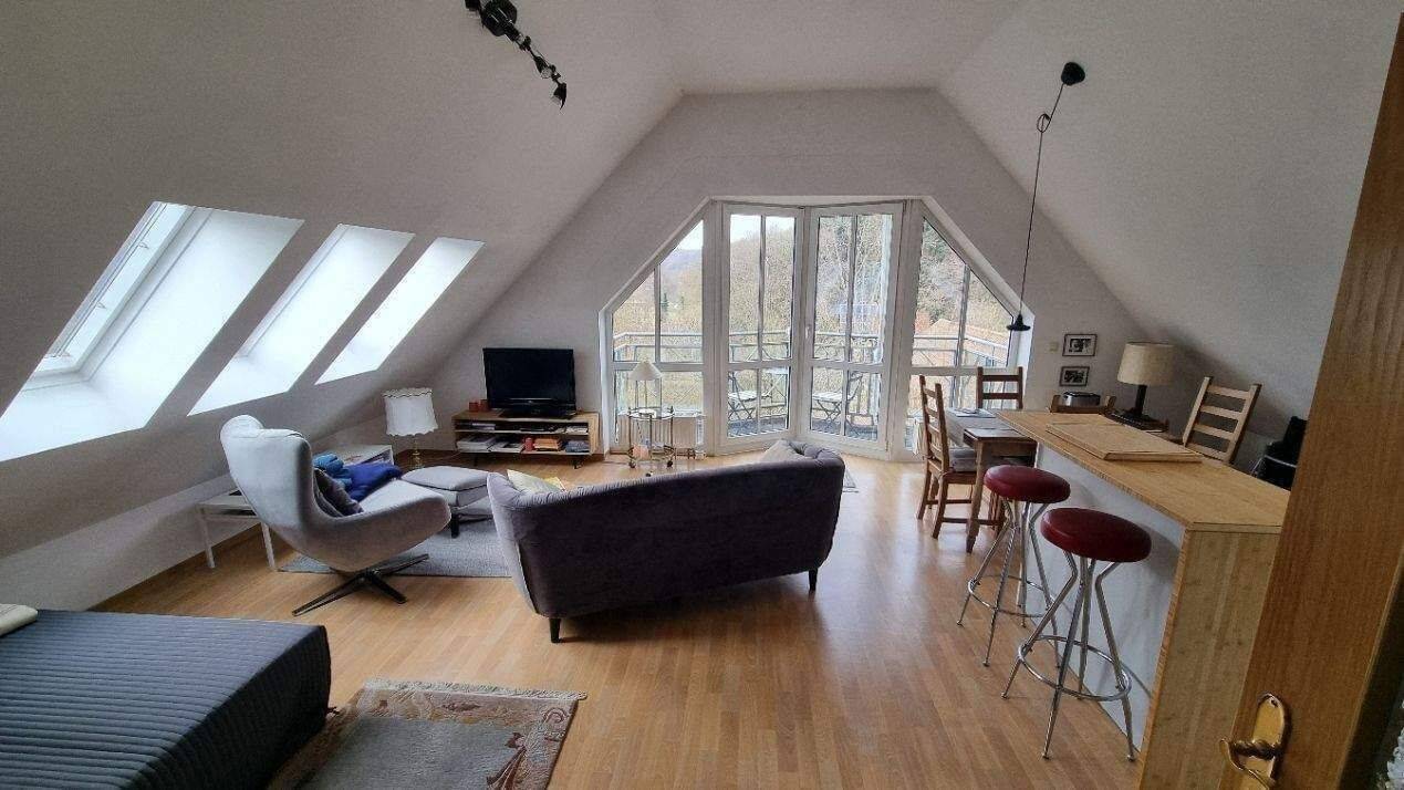Fantastische 2-Zimmer-Penthouse-Wohnung in bester Lage!