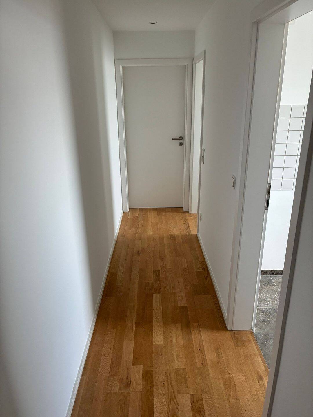 Zentral in Pasing 6. Stock: 3-Zimmer-Wohnung mit Balkon in München-Bäckerstraße – München – Vorschaubild 4