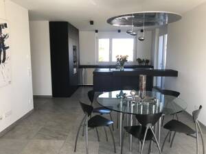 Exklusive 3-Zimmer-Penthousewohnung mit großzügiger Dachterrasse, Alpenblick & hochwertiger Küche – 82538 Geretsried – Vorschaubild 2