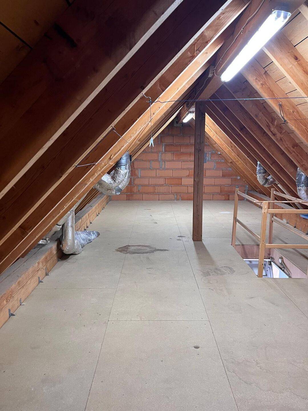 Helle 4 ZKB Wohnung mit Balkon + geräumiges Dachgeschoß in Riesbürg, Utzmemmingen – Riesbürg – Vorschaubild 7