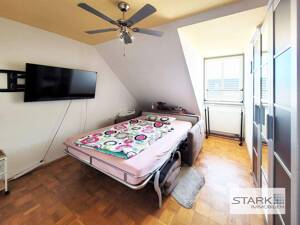 Ruhig gelegene Stadtwohnung mit elegant geschwungenem Balkon Richtung Festungsberg – 97082 Würzburg – Vorschaubild 9