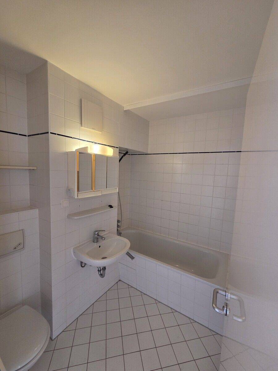 Hauptstadtmakler-Bezugsfreie Wohnung mit großem Balkon und Tiefgaragenstellplatz – Potsdam – Vorschaubild 7