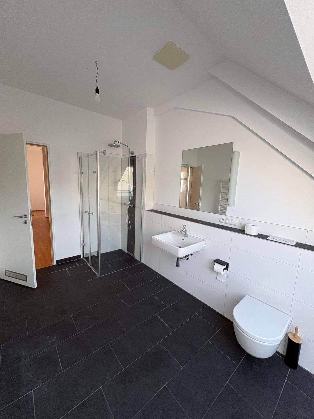 EIGENNUTZER AUFGEPASST: FREIE MAISONETTE-4-RAUM-WOHNUNG IM GRAFISCHEN HOF MIT DACHTERASSE UND BALKON – Leipzig – Vorschaubild 8