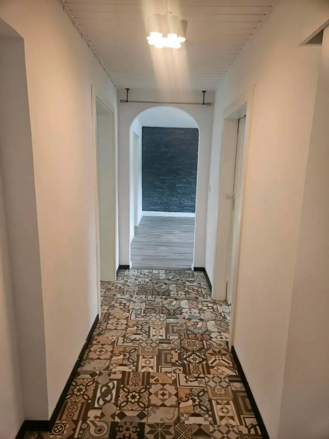 3-Zimmerwohnung renoviert mit Einbauküche – Hersbruck – Vorschaubild 2