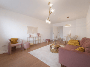 Sanierte 2-Zimmer-Wohnung mit Südbalkon in Köln-Nippes