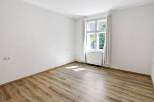 Viel Platz für die ganze Familie - Charmantes Wohnhaus in begehrter Wohnlage – 12683 Berlin – Vorschaubild 7