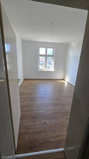 modernisierten 2-Zimmer-Wohnung mit Balkon – 44789 Bochum – Vorschaubild 5