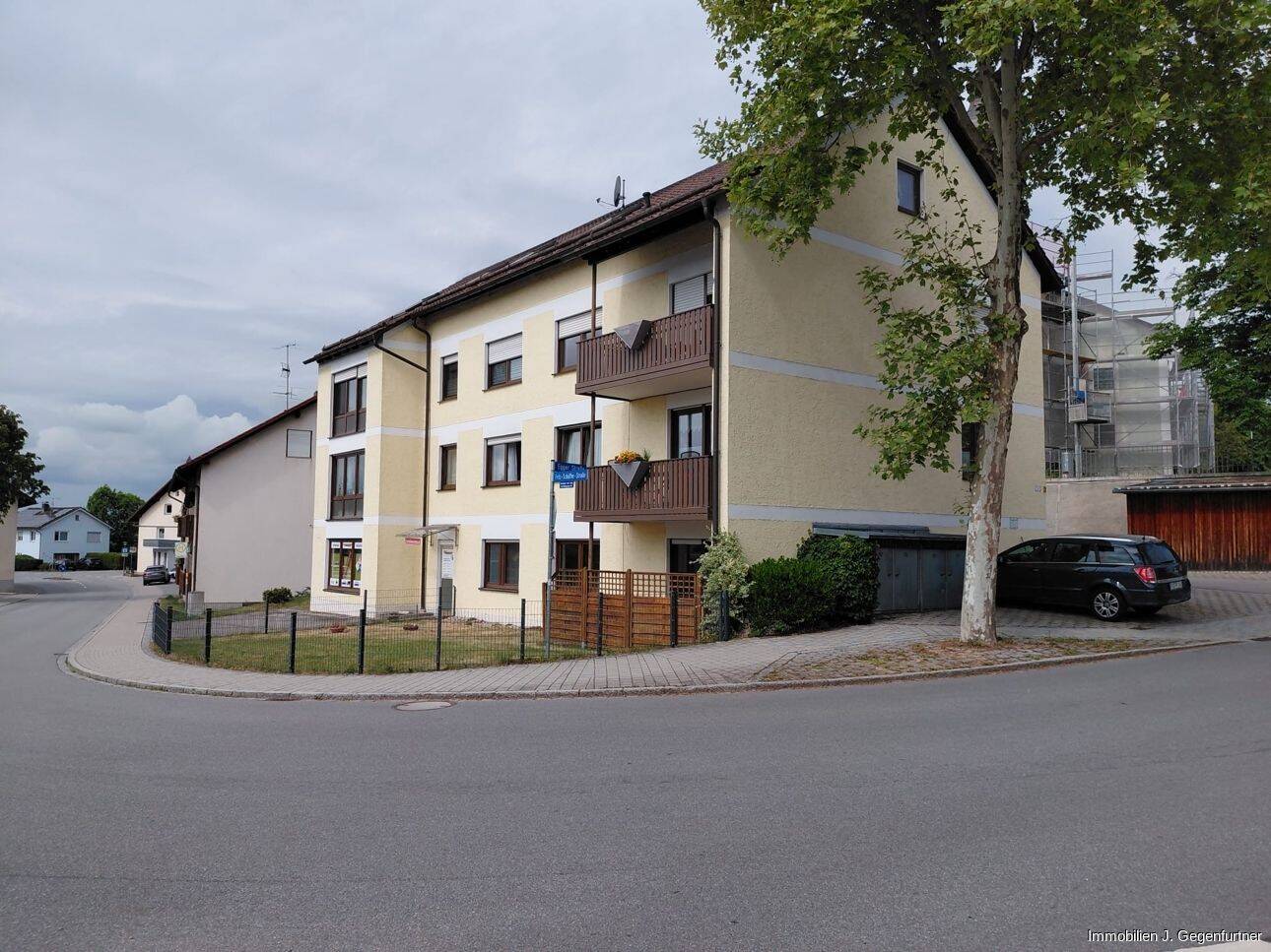 Sofort bezugsfrei! Gepflegte 3-Zimmer-Eigentumswohnung mit Balkon in zentraler Lage von Neuhausen – Offenberg – Vorschaubild 4