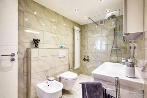 Welc(H)ome® by RIDA FLATS - Köln-Neumarkt! All in plus! Lift + Balkon + TG + WIFI – 50676 Köln – Vorschaubild 2