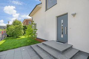 Exklusives Einfamilienhaus in Bestlage von Berlin-Rudow - moderne Technik trifft Familienidylle – 12355 Berlin – Vorschaubild 4