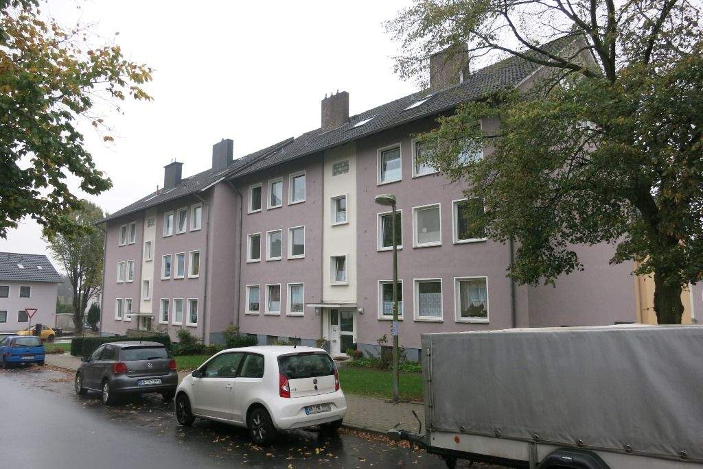 WWS- Frisch renovierte 3-Zimmerwohnung in zentraler Lage -