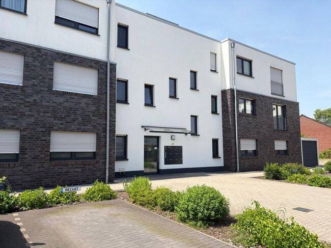 Moderne 3,5 Zimmer-Wohnung mit Terrassenbalkon in 47239 Duisburg-Rumeln/Kaldenhausen