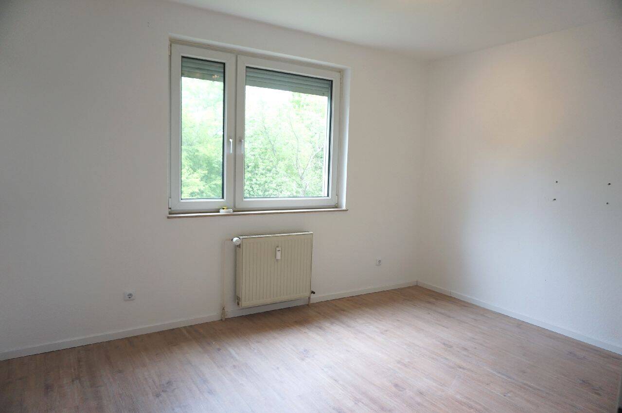 Vermietete 3-Zimmer-Wohnung mit Balkon, Einbauküche und Garage in Leverkusen-Steinbüchel – Leverkusen – Vorschaubild 9