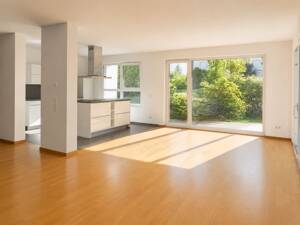 Wellness inklusive: Luxuswohnung mit Terrasse nähe Rheinpromenade