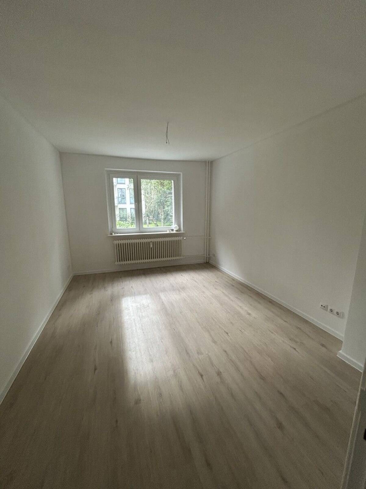 3- Zimmer-Wohnung in Hamburg-Barmbek - Erstbezug nach Sanierung ! – 22083 Hamburg – Bild 1 von 7