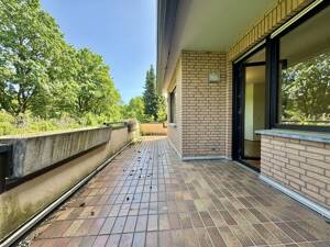 SAYAN Immobilien - Freistehendes EFH in begehrter Lage auf dem Bonner Hardtberg / inkl. Schwimmbad - – 53123 Bonn – Vorschaubild 8