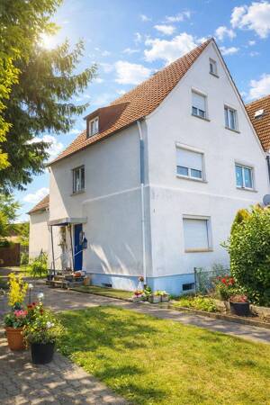 Einfamilienhaus Albau zum Schnäppchenpreis auf eingewachsenem Grundstück mit Obst- und Hausbaum – 89231 Neu-Ulm – Vorschaubild 3