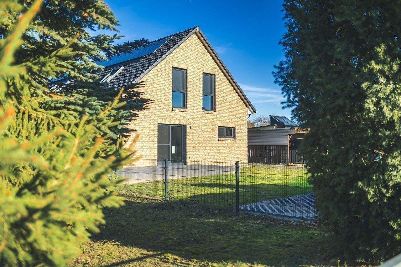 Bezugsfertig ! Neubau Niedrigenergiehaus mit zwei Wohneinheiten in Barth – Barth – Vorschaubild 2