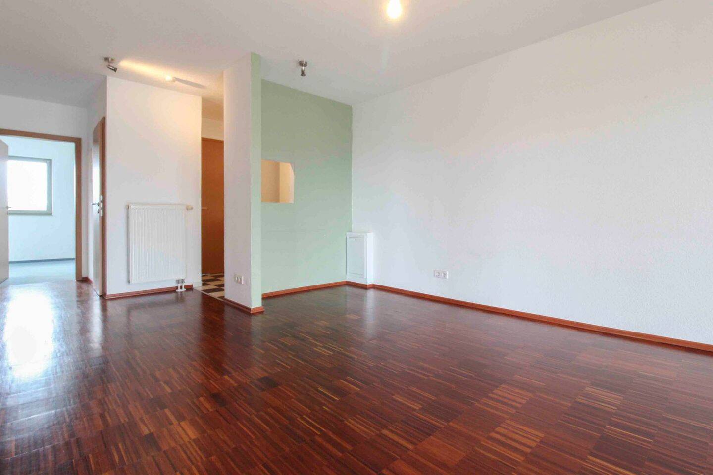 Attraktive 4-Zimmer-Wohnung, zwei Balkone und TG-Stellplatz in Mannheim (Erbpacht) – Mannheim – Vorschaubild 7