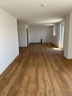 Neubauflair im Grünen - Stilvoll Wohnen in Wiesbaden-Delkenheim – 65205 Wiesbaden – Vorschaubild 3