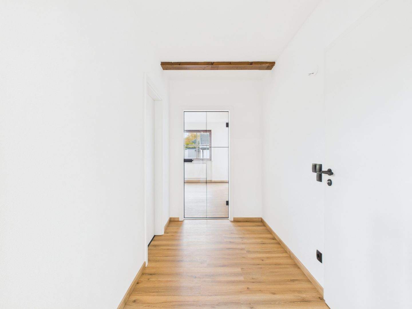 Erstbezug nach Modernisierung: Großzügige 3-Zimmer-Wohnung mit Balkon in begehrter Lage! – Regensburg – Vorschaubild 5