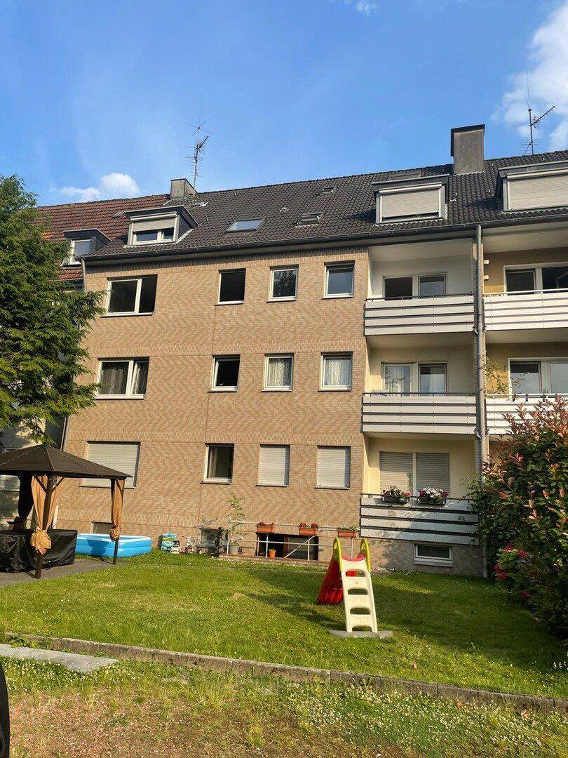 Stilvolle 1,5 Zimmer-Wohnung und großer Küche mit Balkon in Essen, 45326 – Essen – Vorschaubild 9