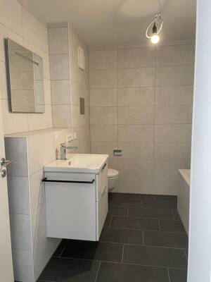 ERSTBEZUG - 3-Zimmer-Wohnung mit Einbauküche – 91056 Erlangen – Vorschaubild 5
