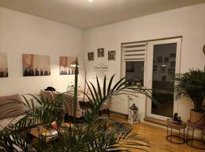 familienfreundlich, sehr schöne Wohnung mit großem Balkon und Gartenmitnutzung