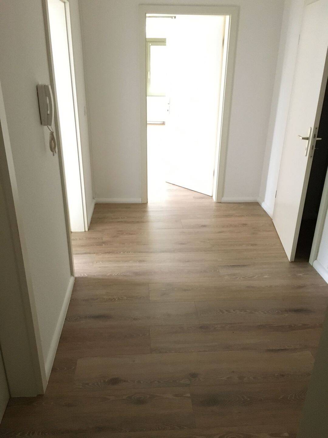 gemütliche 2-Zimmer Wohnung mit Einbauküche / Schlossberg – Chemnitz – Vorschaubild 3